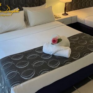 Bộ Chăn Ga Gối Khách Sạn 2 Sao – Vải CVC 2 Bộ Chăn Ga Gối Khách Sạn 2 Sao – Vải CVC - GoldenSilk - ảnh 3