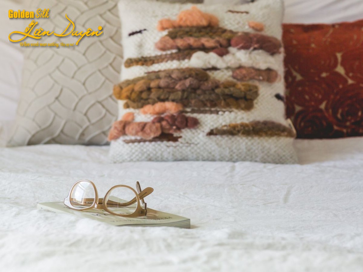 Bộ chăn ga gối khách sạn 4 sao, 7 sản phẩm (Mã SP: GS015) - GoldenSilk - ảnh 4 Bộ chăn ga gối khách sạn 4 sao, 7 sản phẩm (Mã SP: GS015) - GoldenSilk - ảnh 4