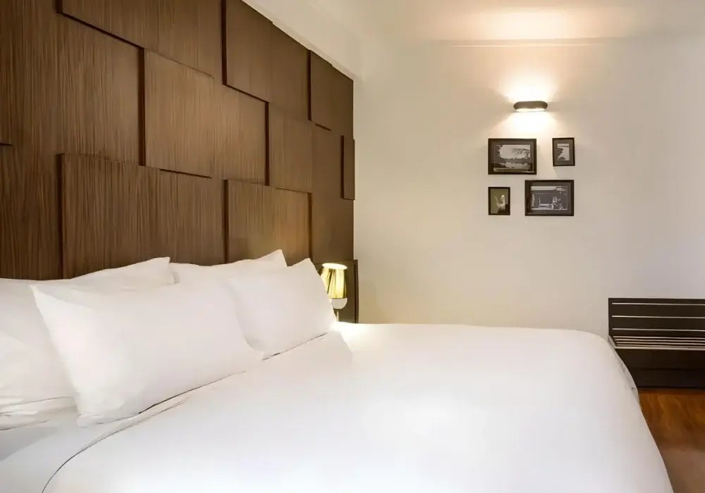 Bộ Chăn Ga Gối Khách Sạn T200 Trắng Trơn 6 Bộ Chăn Ga Gối Khách Sạn T200 Trắng Trơn - GoldenSilk - hình chi tiết 3