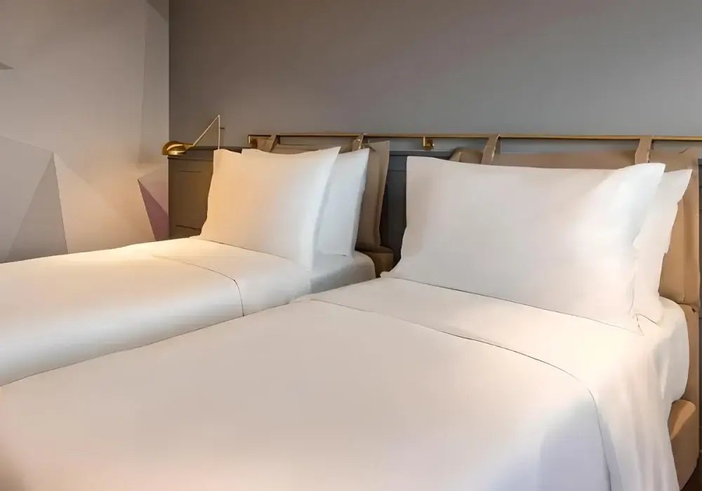 Bộ Chăn Ga Gối Khách Sạn T250 Trắng Trơn 7 Bộ Chăn Ga Gối Khách Sạn T250 Trắng Trơn - GoldenSilk - hình chi tiết 4