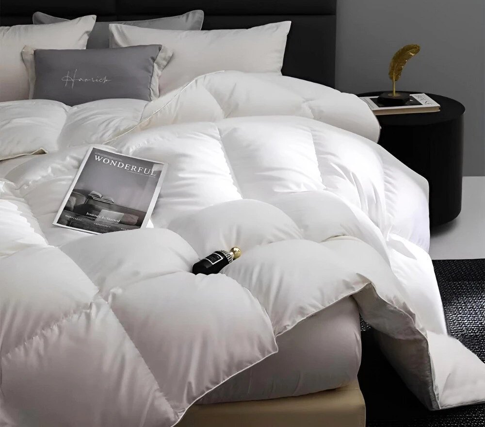 Ruột chăn Microfiber lông vũ nhân tạo 2 Ruột chăn Microfiber lông vũ nhân tạo - GoldenSilk - hình chi tiết 2